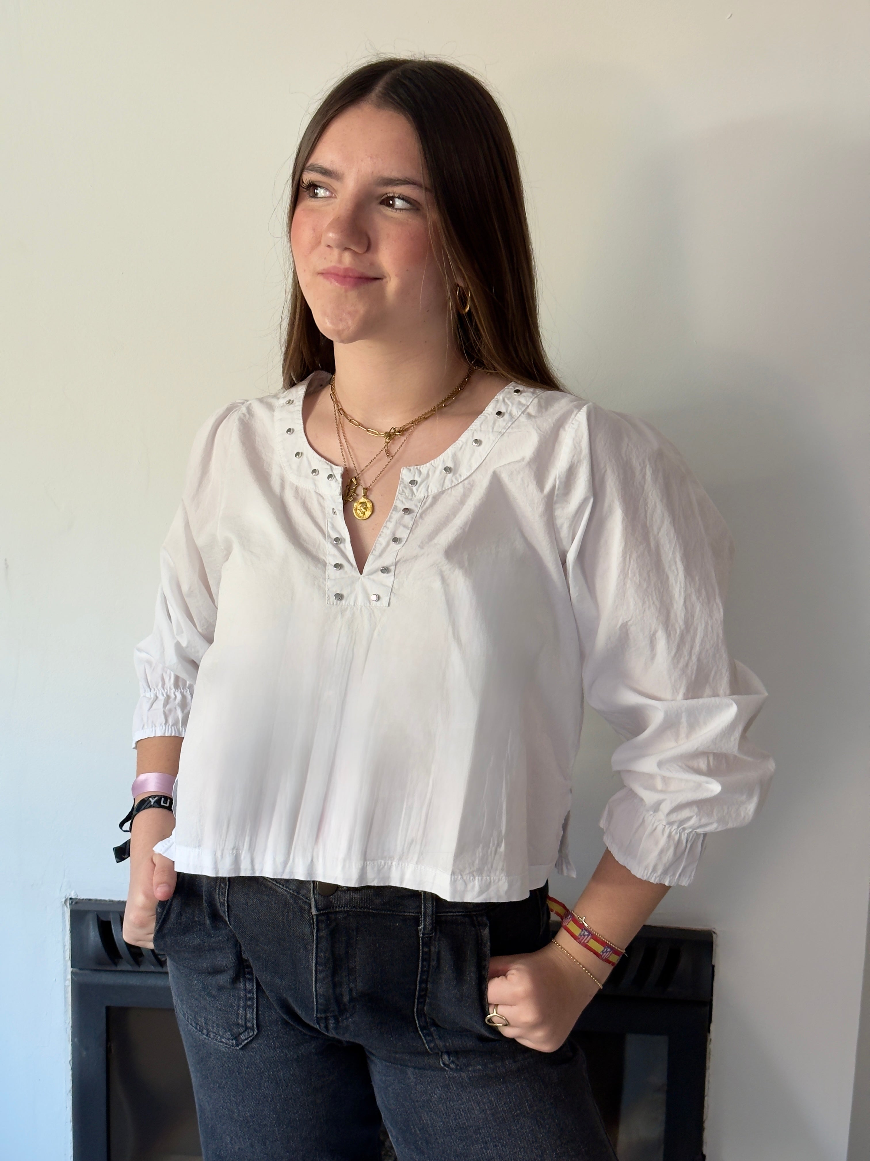 CAMISA VERA | Blanca con tachuelas